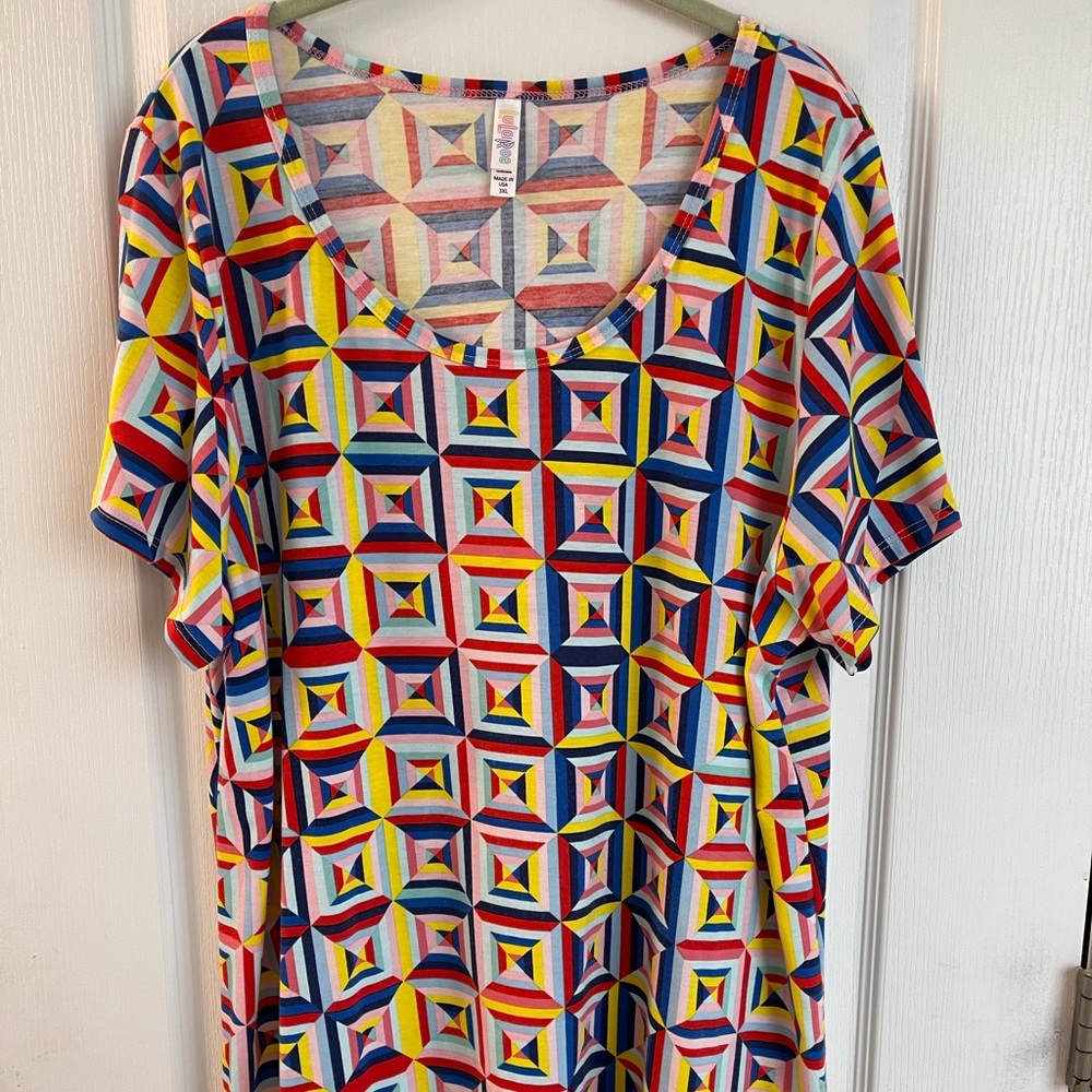 Lularoe Tee